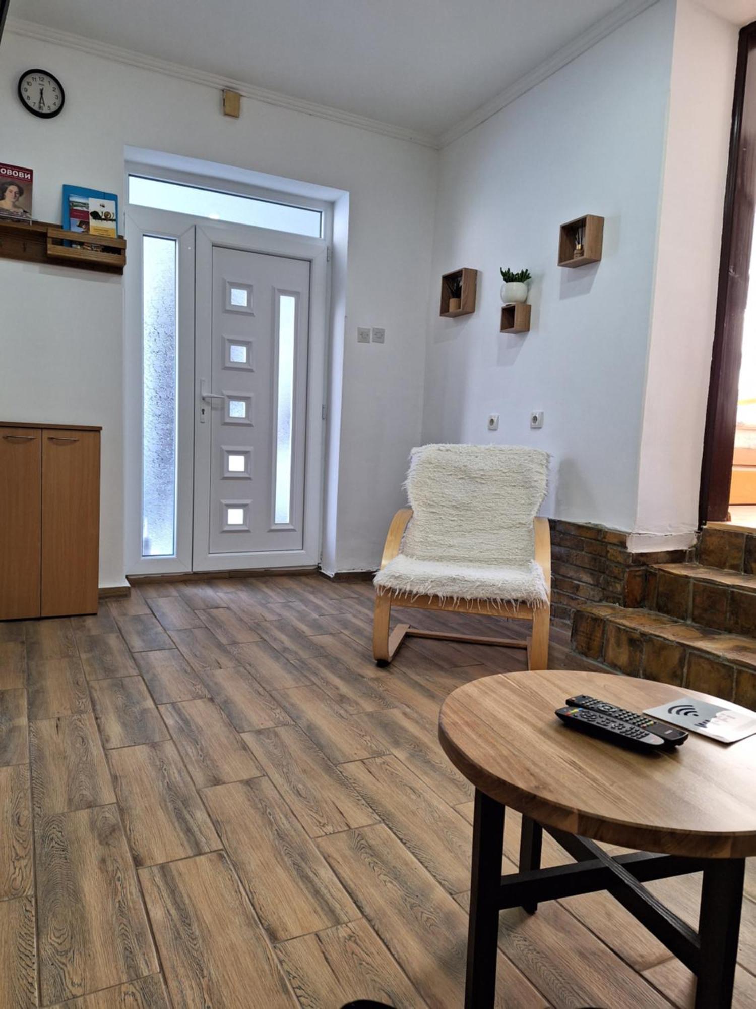 Apartamento Dora Sremski Karlovci Exterior foto